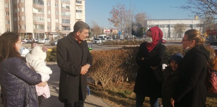 İYİ Parti Aksaray Milletvekili Ayhan Erel, ülkücü şehit Şevki Demir’in kabrini ziyaret etti.