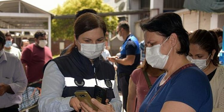 Aliağa Pazar Yerlerinde Kovid-19 Denetimi