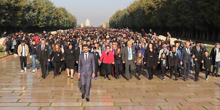 Çağdaşlık yolculuğunda 32 yıl!