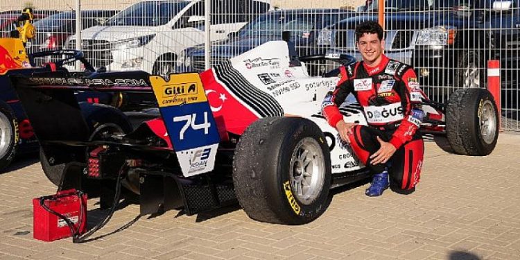 Cem Bölükbaşı Formula 3’te ilk 10’da!