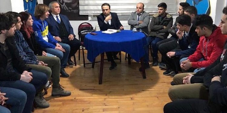 Gençler Onur Hareketi’ne akın etti