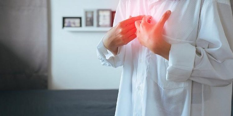 Hepatit Hastalığı Yemek Borusu Varisi İçin Risk Oluşturuyor