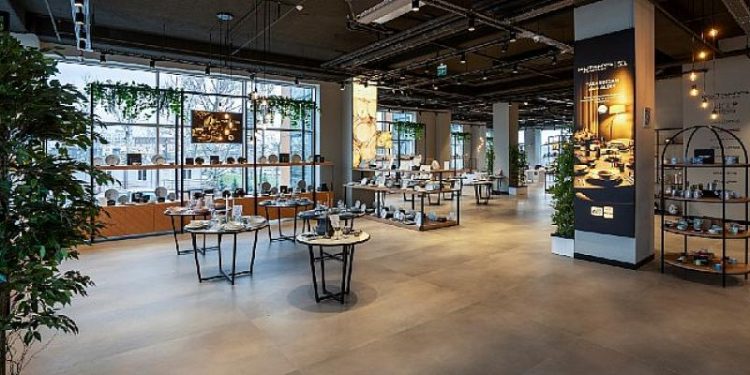 İstanbul’da 3000 metrekare üzerine showroom ve akademi açtı