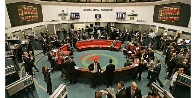 Londra Metal Borsası’nda işlem yapma imkanı sunuyor
