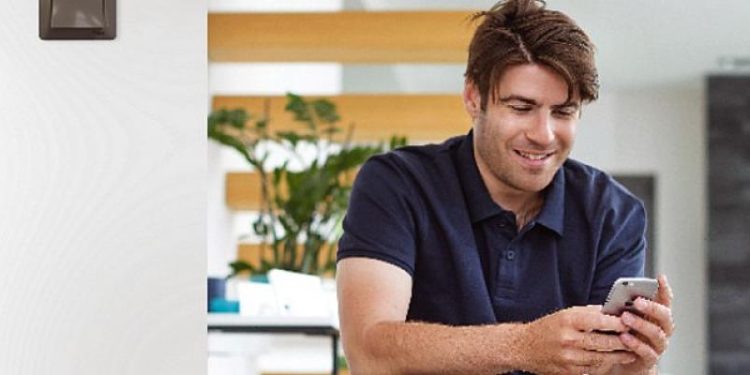 Schneider Electric; yaşam ve çalışma alanlarındaki bağlanabilirliğe, yeni bir tasarıma sahip Asfora EM anahtar-priz serisi ile katkıda bulunuyor!