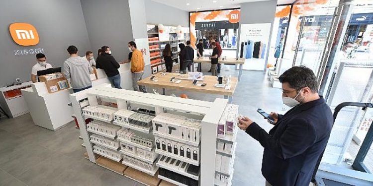 Çinli Teknoloji Devi Xiaomi, İnegöl AVM’de Açıldı