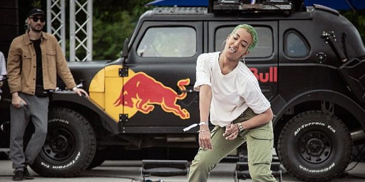 Dünyanın en iyi dansçılarının hikayesi Red Bull TV’de