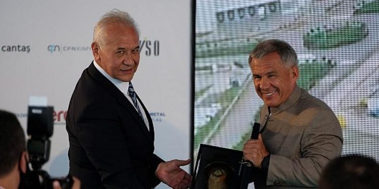 Tataristan Cumhurbaşkanı Minnihanov ile Sanayi ve Teknoloji Bakanı Varank büyük çaplı yatırım için GEBKİM’deydi
