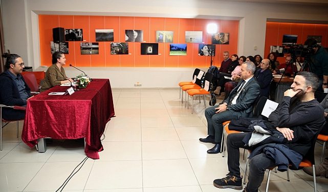 Ali İpek: Herkes hikayeler taşır