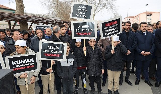 İsveç’te Kur’an-ı Kerim’in Yakılması Yahyalı’da Protesto Edildi