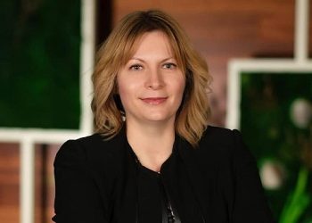 Prof. Dr. Yelkin Diker Coşkun: Karneye Verilen Olumsuz Tepki Çocuğa Sanıldığından Daha Fazla Zarar Veriyor