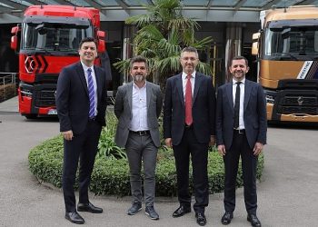 Renault Trucks Türkiye, 2022 yılını ithal ürünler arasında lider olarak tamamladı