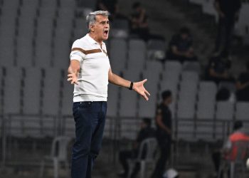 Şenol Güneş: Taraftarlardan özür diliyoruz